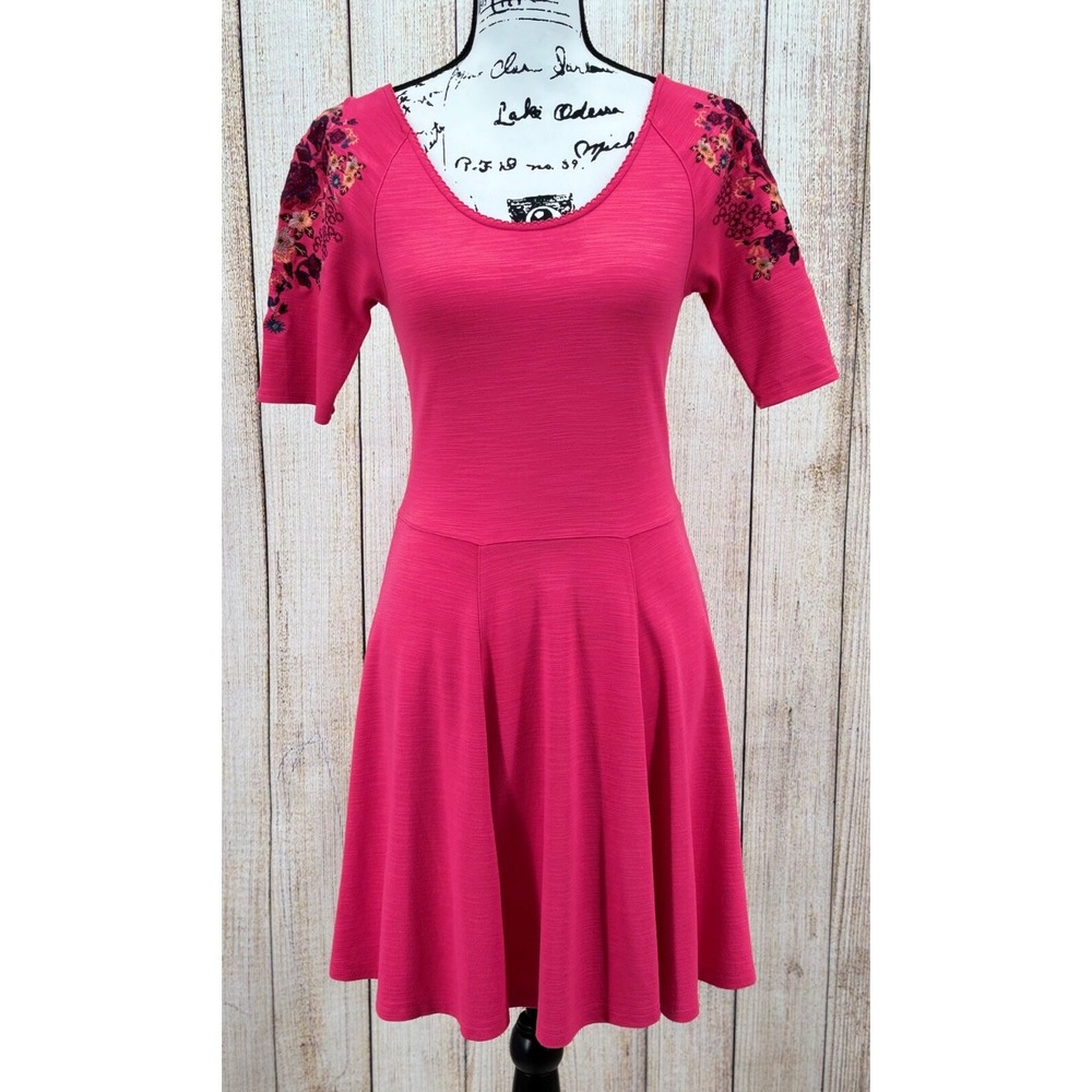 Free People‎ Skater Dress Small Pink Raspberry Floral Garden Embroidered Sleeve